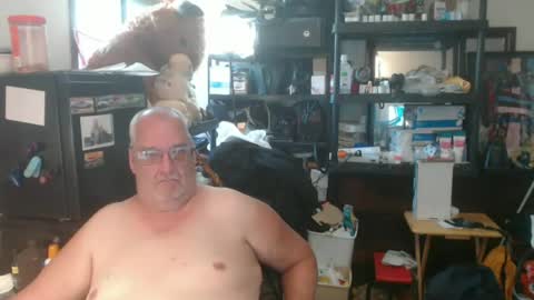 Snapshot of usgoober chatting on June 2026 01:15:01 AM Eric online show from June 2026 01:15:01 AM