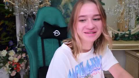 Leila online show from January 2025 04:18:02 AM