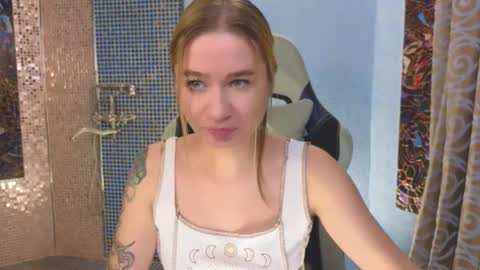 Leila online show from October 2025 06:30:01 PM