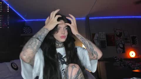 Snapshot of uwu_eva chatting on May 2026 07:30:02 PM Eva online show from May 2026 07:30:02 PM
