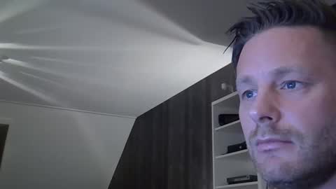 uwvvlvip online show from March 2025 11:28:02 PM