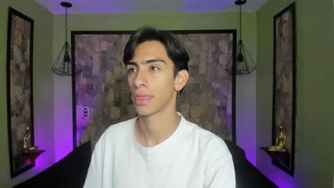 Snapshot of uyukie chatting on September 2025 11:32:01 AM UYUKIE online show from September 2025 11:32:01 AM