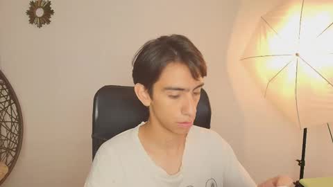 Snapshot of uyukie chatting on September 2025 11:59:01 AM UYUKIE online show from September 2025 11:59:01 AM