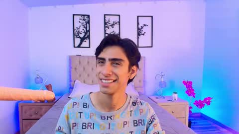 Snapshot of uyukie chatting on October 2025 12:47:01 PM UYUKIE online show from October 2025 12:47:01 PM