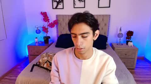 Snapshot of uyukie chatting on October 2025 11:54:02 AM UYUKIE online show from October 2025 11:54:02 AM