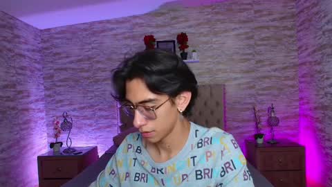 Snapshot of uyukie chatting on April 2026 02:31:01 AM UYUKIE online show from April 2026 02:31:01 AM