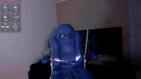 Snapshot of v_suckscock chatting on November 2025 09:24:02 PM online show from November 2025 09:24:02 PM