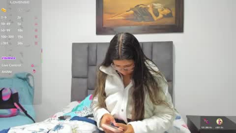 Snapshot of vahiolet_smith chatting on July 2026 12:30:01 PM Vahiolet smith online show from July 2026 12:30:01 PM