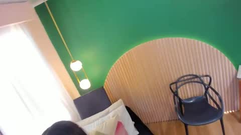 Snapshot of vailoetharris chatting on May 2026 11:50:02 AM Vaiolet Harris online show from May 2026 11:50:02 AM