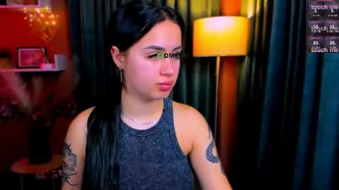 vaiolet_lovely online show from May 2026 07:00:02 PM