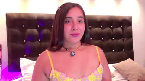 Snapshot of valen_scott_ chatting on April 2026 12:28:01 PM Valen Scott online show from April 2026 12:28:01 PM
