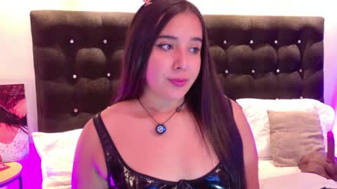 Snapshot of valen_scott_ chatting on April 2026 12:44:02 PM Valen Scott online show from April 2026 12:44:02 PM
