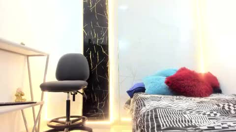 VALENTIN  online show from March 2026 03:22:02 AM