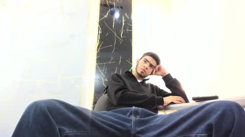 VALENTIN  online show from March 2026 03:23:01 AM