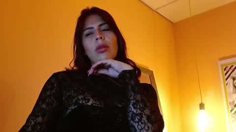 Snapshot of valentina_camposs chatting on February 2026 06:47:02 PM valen online show from February 2026 06:47:02 PM