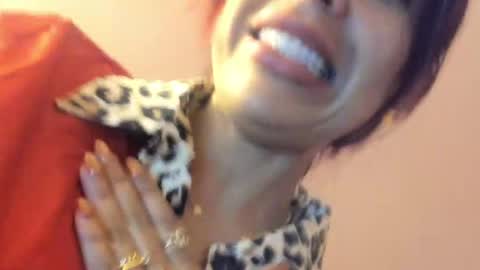 Snapshot of valentina_camposs chatting on May 2026 07:21:01 PM valen online show from May 2026 07:21:01 PM