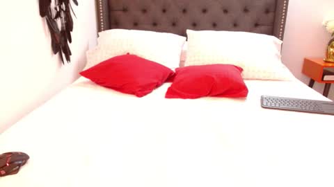 Valen Ferrer online show from March 2026 10:57:01 PM