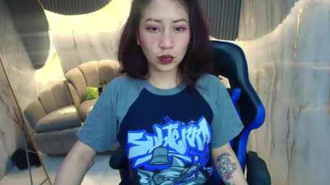 Snapshot of valentina_r_ chatting on February 2026 03:00:02 AM Valentina online show from February 2026 03:00:02 AM