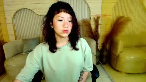 Snapshot of valentina_r_ chatting on February 2026 03:15:01 AM Valentina online show from February 2026 03:15:01 AM