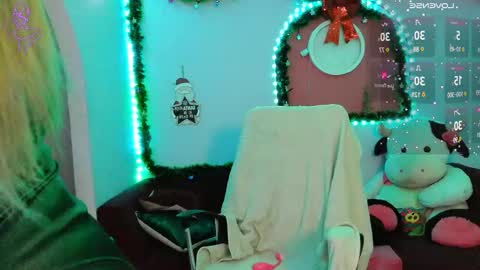 Valentina 3 online show from December 2024 09:37:01 PM