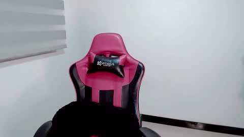 Valentina  online show from February 2026 01:31:02 AM