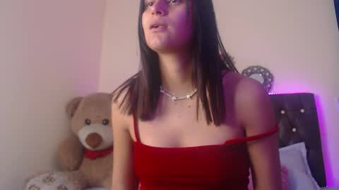 V A L E N T I N I online show from February 2026 08:31:02 PM