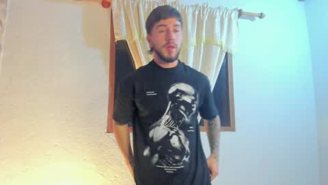 valentino online show from January 2025 12:22:01 AM