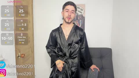 valentino online show from February 2025 01:00:01 AM