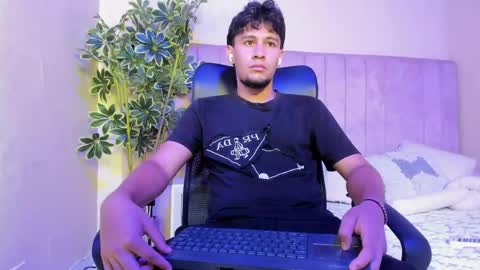 VALENTINO online show from March 2026 05:26:01 PM