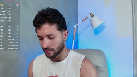 Valentino online show from January 2025 02:32:02 AM