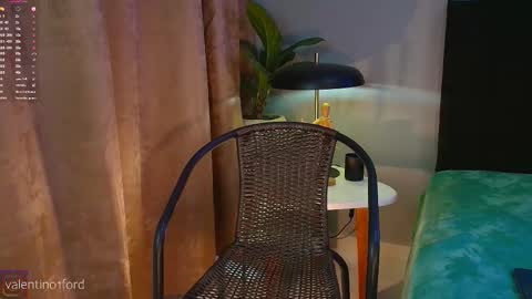 Valentino online show from October 2025 08:28:02 PM