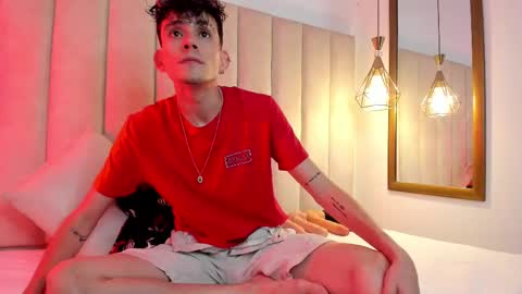 Valentino online show from February 2025 03:42:02 AM