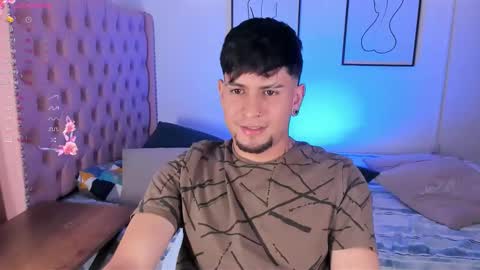 Snapshot of valentinoo_10 chatting on February 2026 07:43:01 PM Manuel online show from February 2026 07:43:01 PM