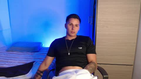 VALENTINO online show from March 2026 10:20:01 PM