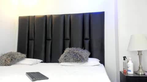 valeri_tafur online show from January 2025 11:00:01 AM