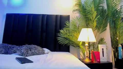 valeri_tafur online show from February 2026 11:00:01 AM