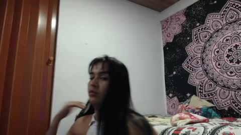 Snapshot of valeria032 chatting on May 2026 04:08:02 AM valeria online show from May 2026 04:08:02 AM