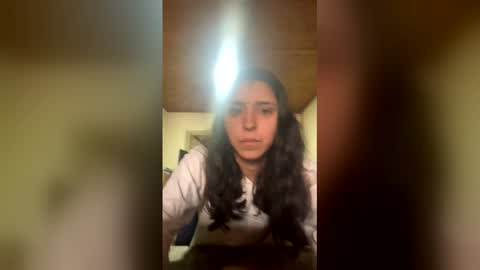 Snapshot of valeria_feroz chatting on May 2026 01:42:02 PM valeria_feroz online show from May 2026 01:42:02 PM