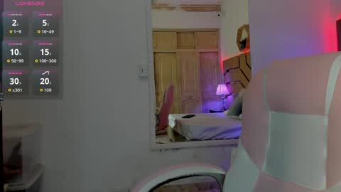 Snapshot of valeria_usuga chatting on April 2026 11:14:01 AM valeria_usuga online show from April 2026 11:14:01 AM