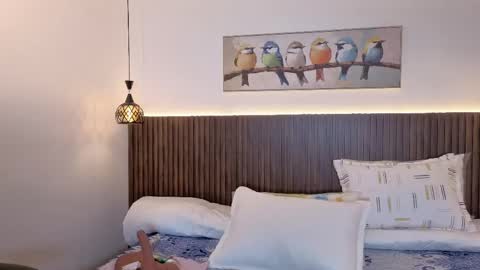 Snapshot of valeria_vg chatting on May 2026 11:18:02 AM valeria_vg online show from May 2026 11:18:02 AM