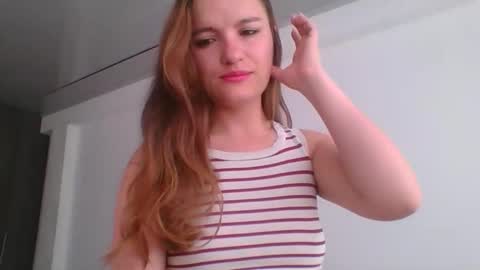 Snapshot of valeriafrannco chatting on May 2026 02:56:01 PM valeriafrannco online show from May 2026 02:56:01 PM