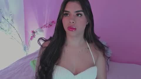 Valeria  online show from October 2025 04:05:02 PM