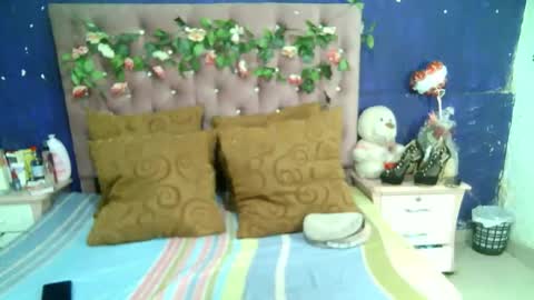 La valerie26 online show from December 2025 11:48:01 AM