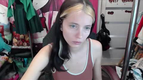 ValeriaXKiss online show from December 2025 07:36:02 AM