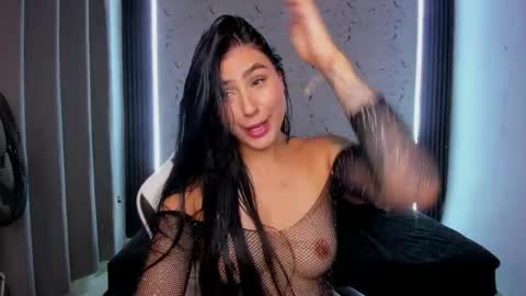 VALERIE online show from April 2026 07:25:02 PM