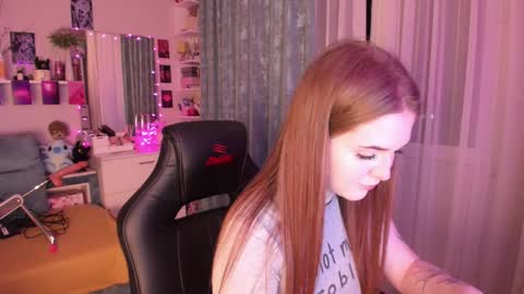 Snapshot of valerie_cutee chatting on October 2025 05:32:02 PM Lera online show from October 2025 05:32:02 PM