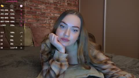 Snapshot of valerie_kiss chatting on April 2026 05:37:01 PM Valerie online show from April 2026 05:37:01 PM