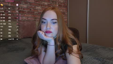 Snapshot of valerie_kiss chatting on April 2026 02:33:01 PM Valerie online show from April 2026 02:33:01 PM