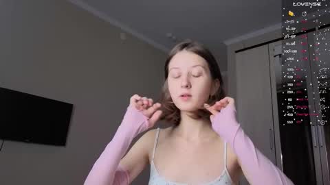 Kristi moony online show from October 2025 10:19:02 PM