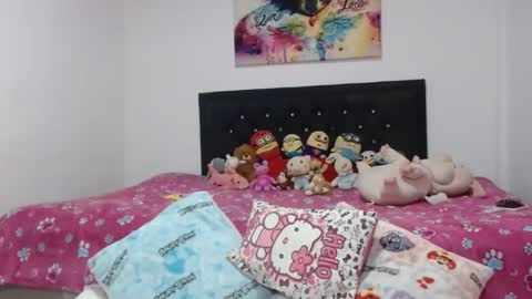 Snapshot of valerie_rousse chatting on February 2025 02:14:01 AM valerie_rousse online show from February 2025 02:14:01 AM